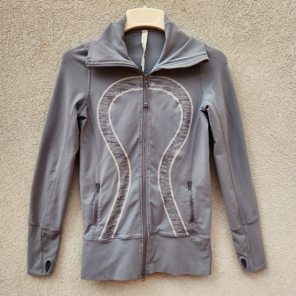 lululemon athletica Jackets & Blazers - LULULEMON Women's In Stride Jacket Size 6 Gray Wee Stripe Activewear Workout